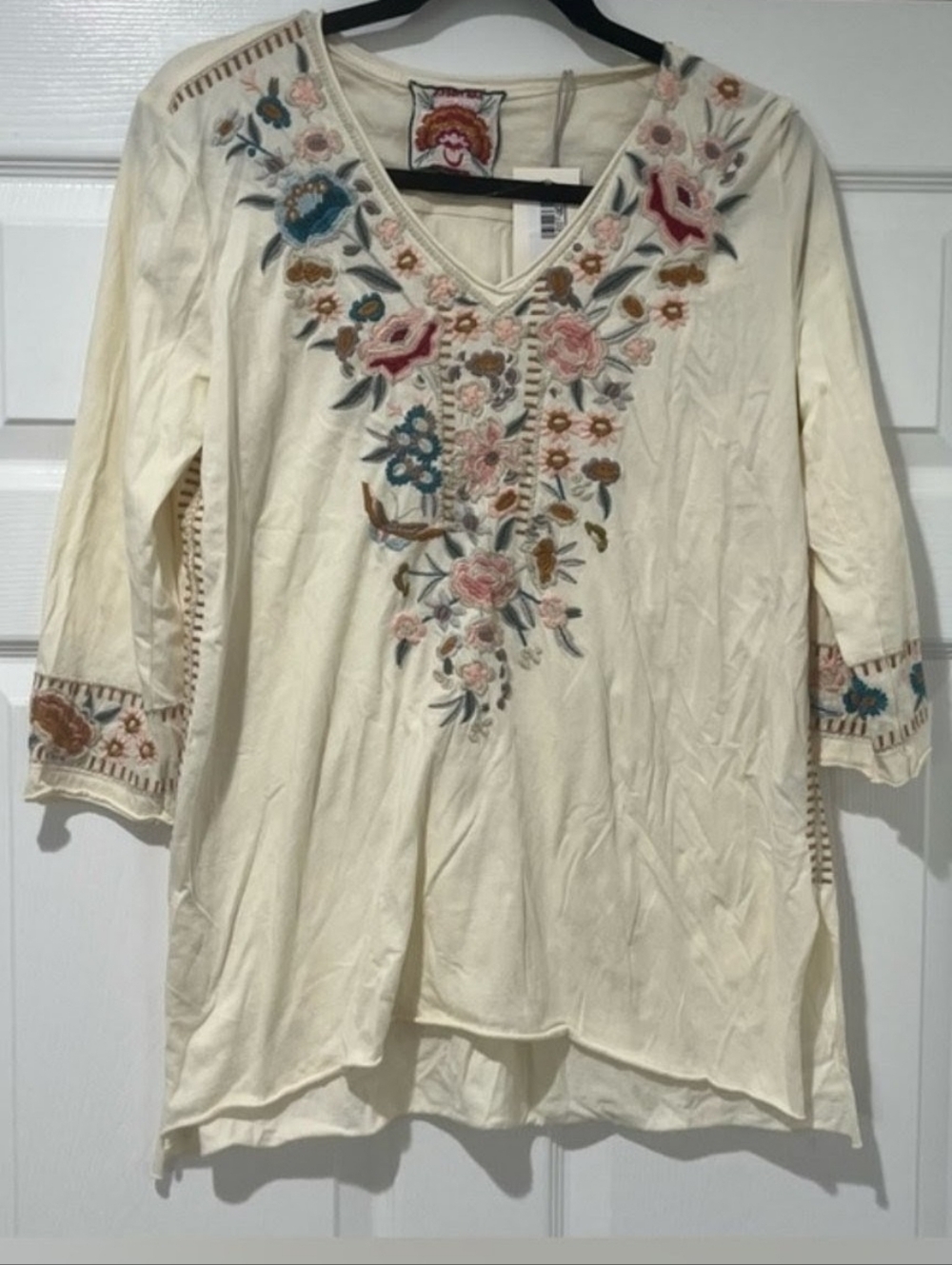 NWT Johnny Was Ivory Tunic with Multicolor Floral Embroidery Size Small